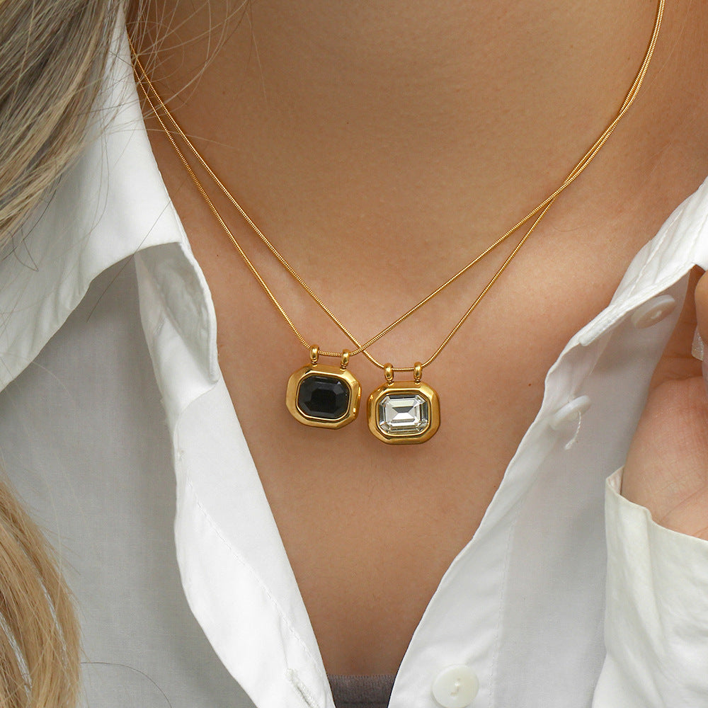 European And American Fashion Elegant Vintage Pendant Jewelry Women's Stainless Steel Plated 18K Gold Simple Zircon Lock Pendant Necklace